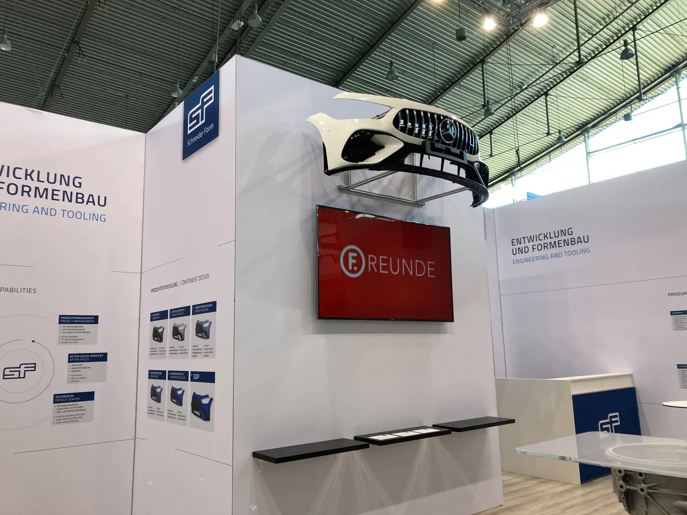 Aufbau eines Messestands zur Moulding Expo in der Messe Stuttgart